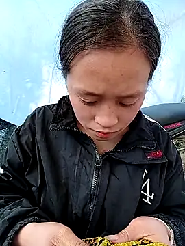 Snapshot of Hari-saka chatting on February 10, 9:13 am Hari-saka online show from February 10, 9:13 am