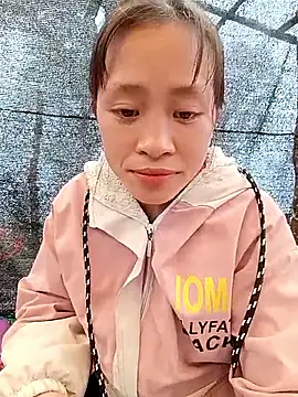 Snapshot of Hari-saka chatting on February 20, 8:05 am Hari-saka online show from February 20, 8:05 am