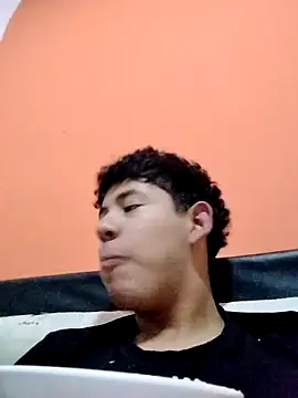 Snapshot of Cz_Drax chatting on March 18, 8:12 pm Cz Drax online show from March 18, 8:12 pm