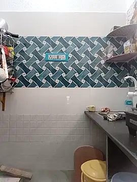 Hot-Tinaa online show from March 7, 10:45 am