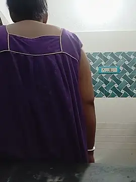 Hot-Tinaa online show from July 12, 3:41 am