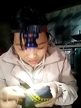 Snapshot of lia-coy chatting on February 4, 3:12 am lia-coy online show from February 4, 3:12 am