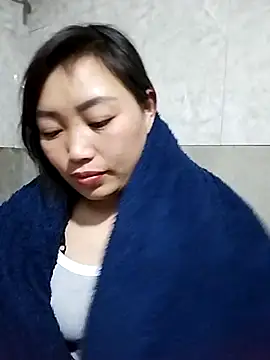 Snapshot of lia-coy chatting on February 6, 11:30 pm lia-coy online show from February 6, 11:30 pm