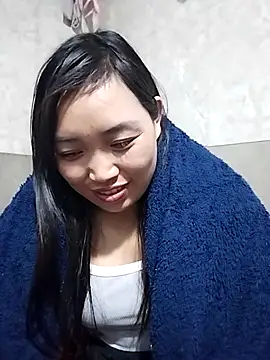 Snapshot of lia-coy chatting on February 8, 2:53 pm lia-coy online show from February 8, 2:53 pm