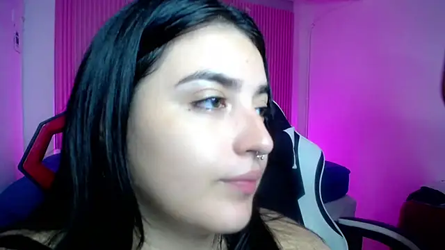 Snapshot of sonic_jess07 chatting on June 15, 8:27 am sonic jess07 online show from June 15, 8:27 am