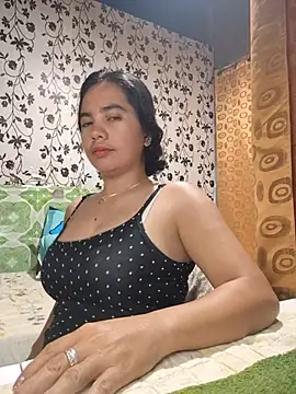 LoveSammantha24xxx online show from July 10, 8:33 pm