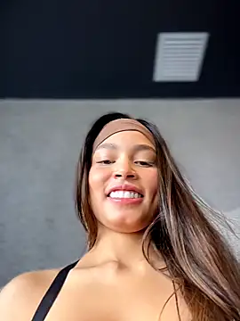 Amaliarand online show from April 11, 4:55 pm