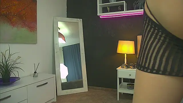 TaniaKaverina online show from June 3, 6:27 am