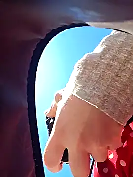 Ashlovescannabis online show from April 18, 3:05 pm