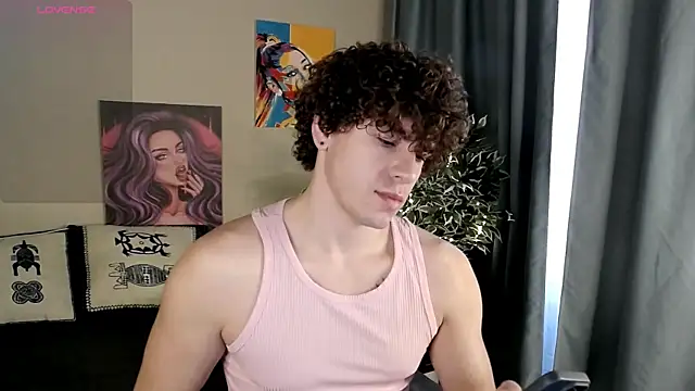 TylerGibson online show from May 12, 3:25 am
