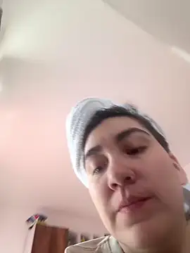 KathiaJenner online show from March 10, 3:39 pm