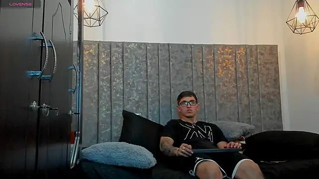 Calvin Hunter online show from March 20, 12:59 am