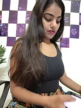Snapshot of Alisha_Babyy chatting on May 13, 4:32 am Alisha Babyy online show from May 13, 4:32 am
