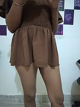 Snapshot of Alisha_Babyy chatting on May 21, 5:36 am Alisha Babyy online show from May 21, 5:36 am