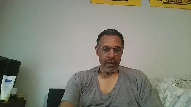 swimmer2496 online show from March 1, 5:37 pm