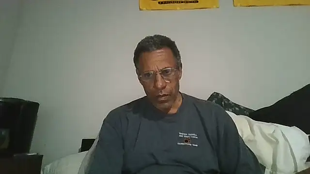 swimmer2496 online show from May 14, 2:29 am