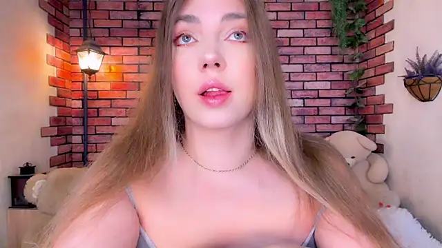 Snapshot of Eva_StarXXXX chatting on June 12, 2:21 am Eva StarXXXX online show from June 12, 2:21 am