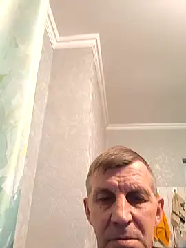 Snapshot of andrei73200 chatting on February 21, 3:02 pm andrei73200 online show from February 21, 3:02 pm