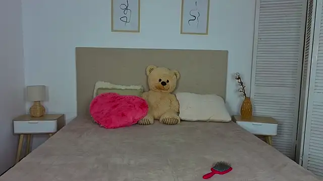 Silena sky online show from February 15, 1:52 pm