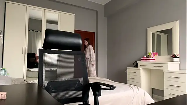 Iuckystar19 online show from February 8, 2:42 pm