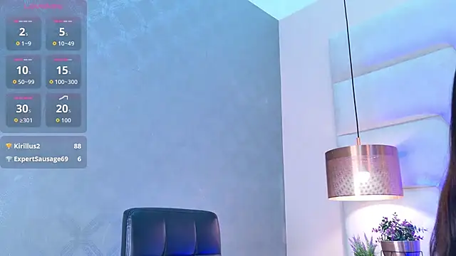 JuliaaVega online show from April 1, 1:41 pm