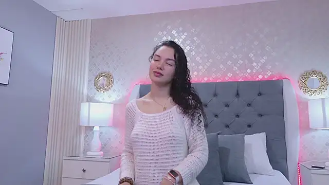 RoxanaAngel online show from February 14, 1:52 pm