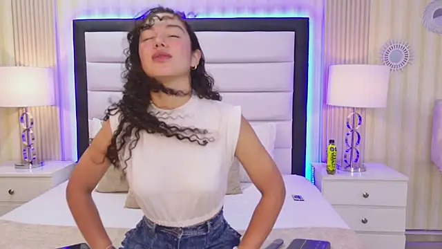 RoxanaAngel online show from March 2, 2:24 pm