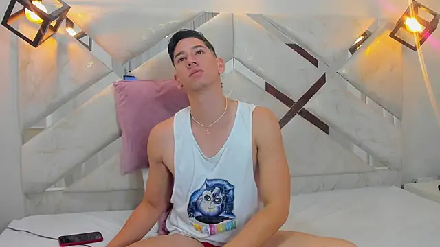 Snapshot of Angel_Sanzz chatting on February 18, 1:29 pm Angel Sanzz online show from February 18, 1:29 pm