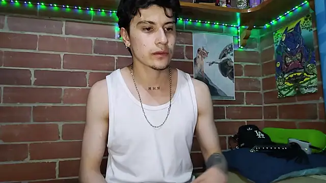 PaulDamico online show from April 18, 12:36 am