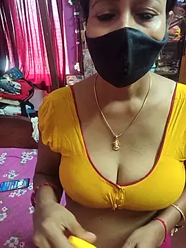 Snapshot of Little-Roshni chatting on April 9, 7:36 am Little-Roshni online show from April 9, 7:36 am