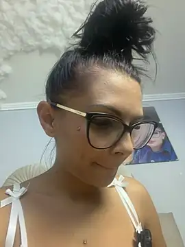 HiddendesireXO01 online show from July 9, 7:51 pm