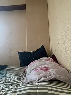 Snapshot of Keola_kwad chatting on March 3, 3:23 am Keola kwad online show from March 3, 3:23 am