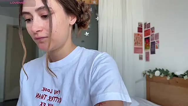 cutiemari online show from June 21, 4:15 am