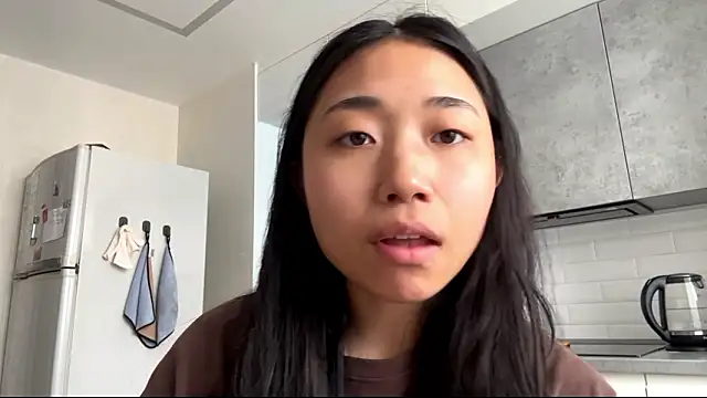 Snapshot of SweetMiaXO chatting on March 4, 3:45 am SweetMiaXO online show from March 4, 3:45 am