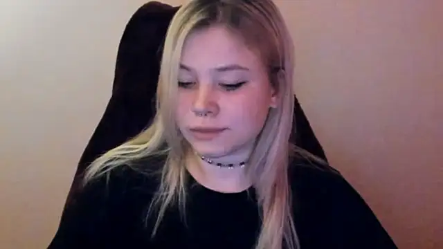 Snapshot of Lulu_Di chatting on February 5, 11:09 pm Lulu Di online show from February 5, 11:09 pm