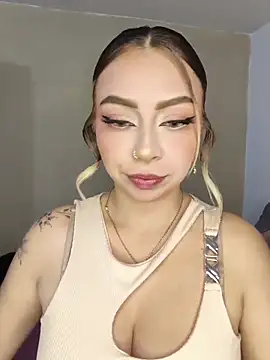 BellaDonna 16 online show from April 20, 10:33 pm