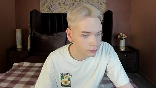 Je Salvatore online show from February 28, 7:09 am