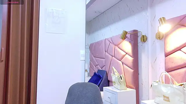 liliana pink online show from May 23, 1:22 am