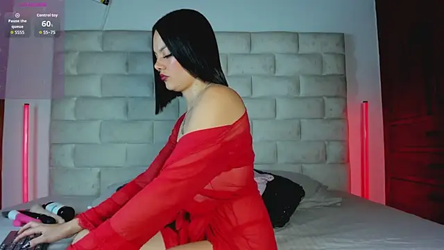 HollyGrey  online show from April 3, 11:41 am