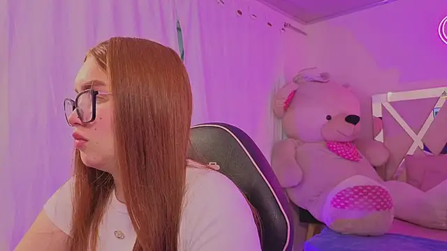 Snapshot of SABRIINA_TAY chatting on February 12, 11:49 am SABRIINA TAY online show from February 12, 11:49 am