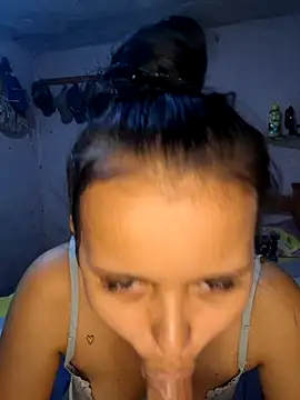 Snapshot of Daniela_Cruz_ chatting on February 16, 7:10 pm Daniela Cruz online show from February 16, 7:10 pm