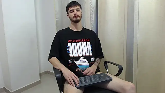 Snapshot of joseh0se chatting on February 28, 12:00 am joseh0se online show from February 28, 12:00 am