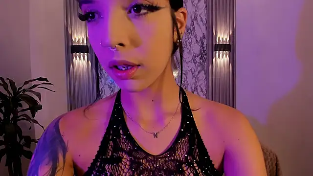 ChloeeMasonn online show from April 14, 11:05 am