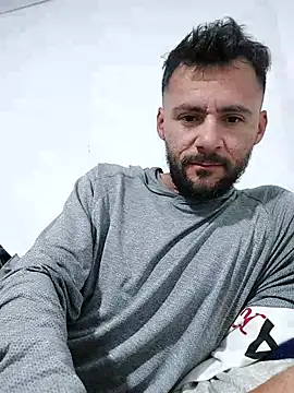 Snapshot of Erickpritz_xh chatting on February 12, 4:51 am Erickpritz xh online show from February 12, 4:51 am