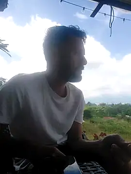 Snapshot of Erickpritz_xh chatting on February 18, 6:48 pm Erickpritz xh online show from February 18, 6:48 pm