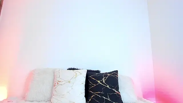 Snapshot of Axel_nova chatting on February 6, 7:28 pm Axel nova online show from February 6, 7:28 pm