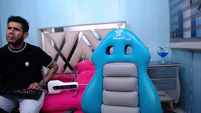 allison max tattoo online show from February 8, 2:15 am