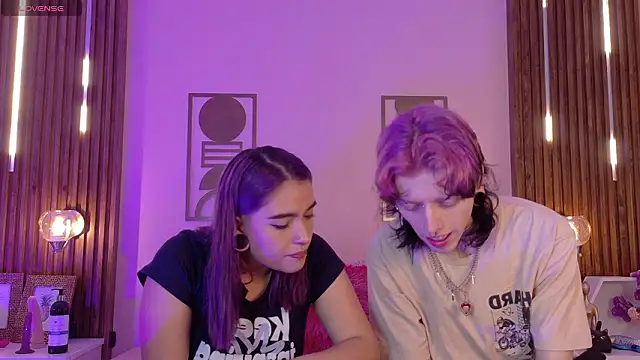 Snapshot of Hanna-Winchester chatting on February 18, 4:08 am Hanna-Winchester online show from February 18, 4:08 am