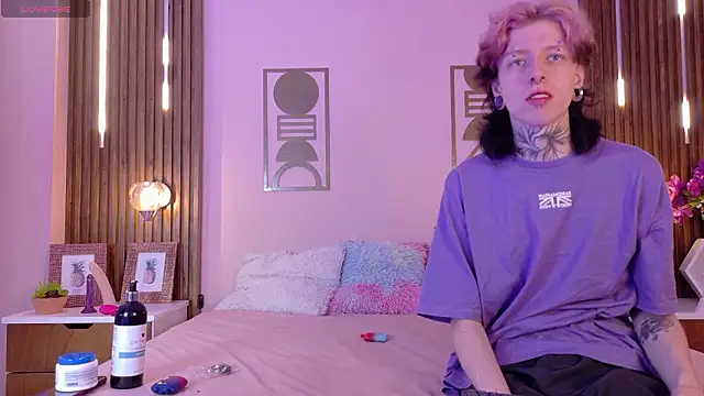 Snapshot of Hanna-Winchester chatting on March 3, 8:48 pm Hanna-Winchester online show from March 3, 8:48 pm