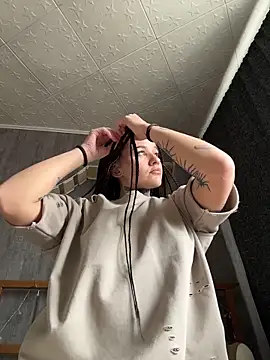 KishaMur online show from April 15, 5:47 am